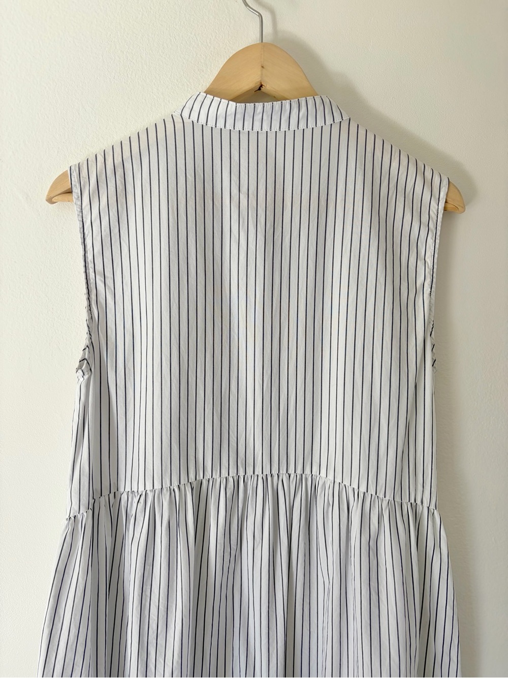 LÉGOE HERITAGE White Navy Pinstripe Cotton Sleeveless Maternity Midi Dress - Picture 7 of 12